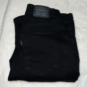 LEVIS classic boot cut, size: 4, 32in inseam, never worn